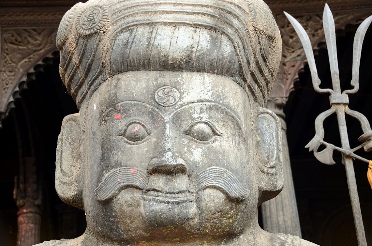 Kathmandu Bhaktapur 08-3 Rajut Wrestler Phattu Close Up At Dattatreya Temple 